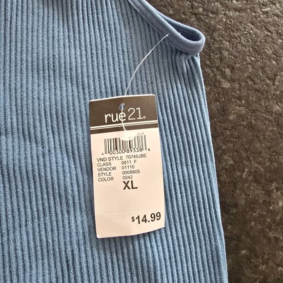 Forever 21 Ribbed Button-Up Crop Top (**Set of 2**) Powder Blue and Sage Green - Picture 12 of 14